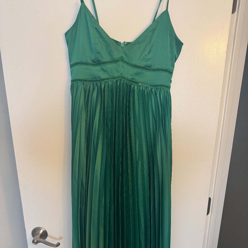 Saks fifth avenue pleated dress